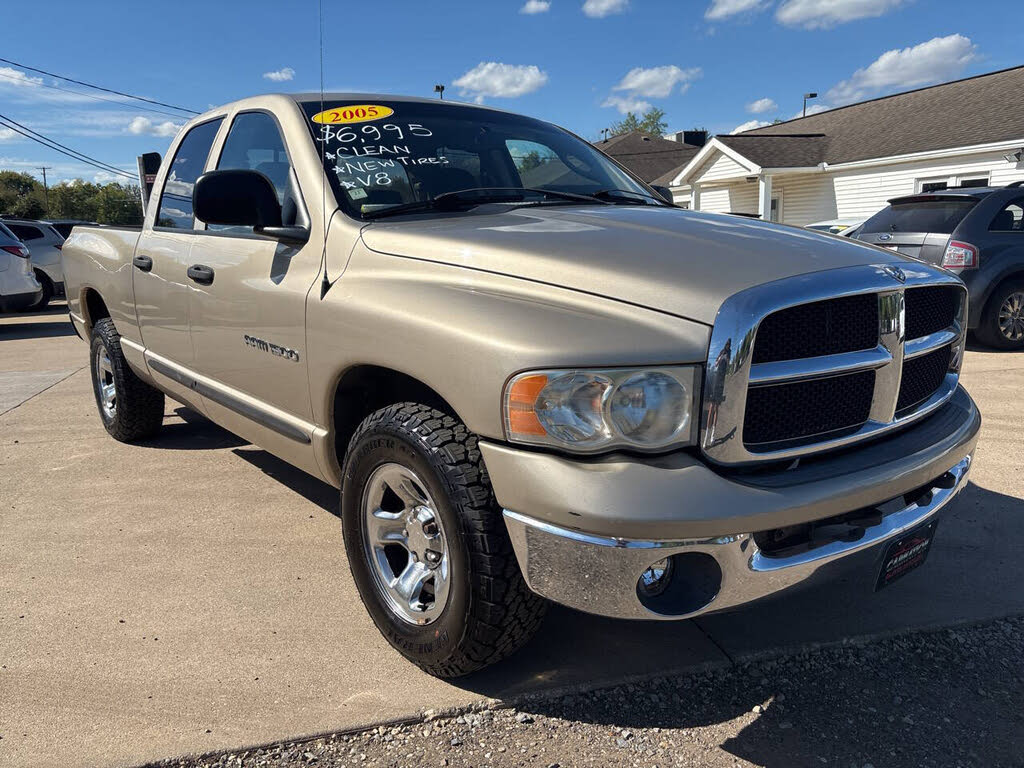 2005 Dodge RAM 1500 ST Quad Cab RWD