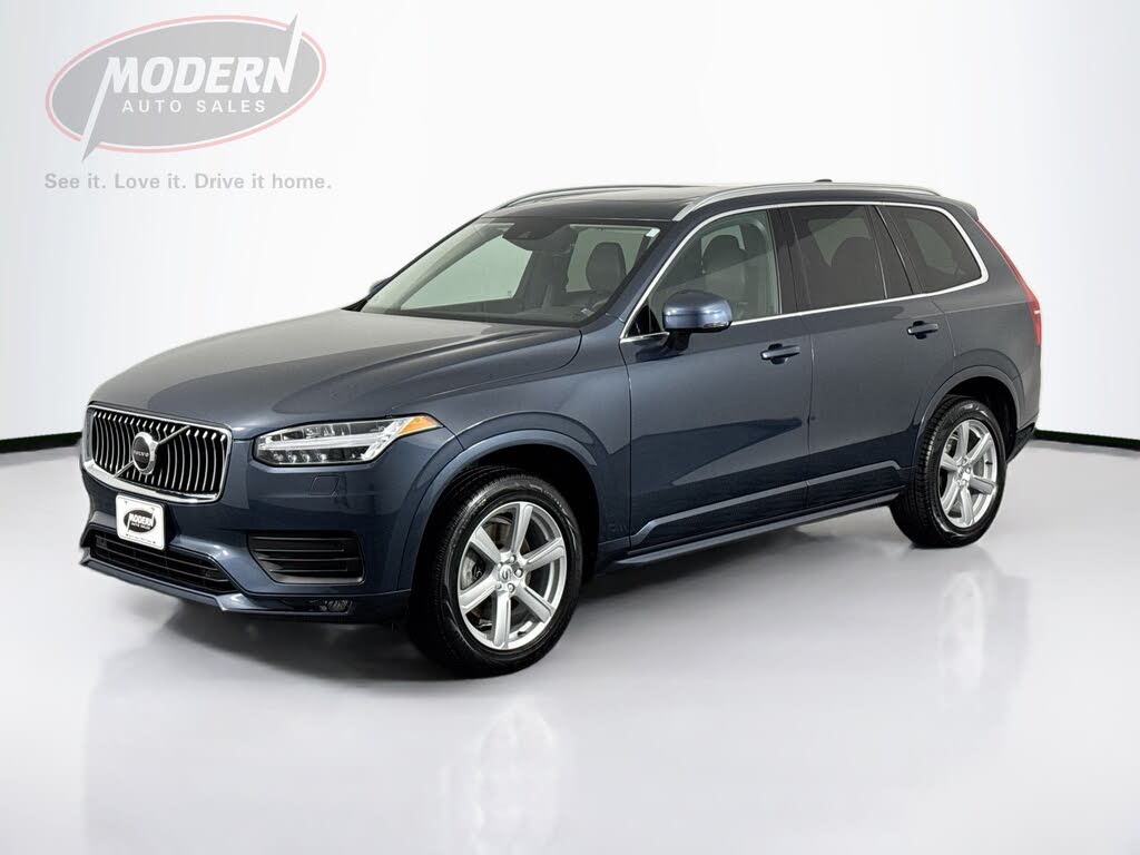 2022 Volvo XC90 T5 Momentum AWD