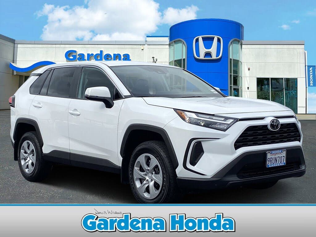 2025 Toyota RAV4 LE FWD