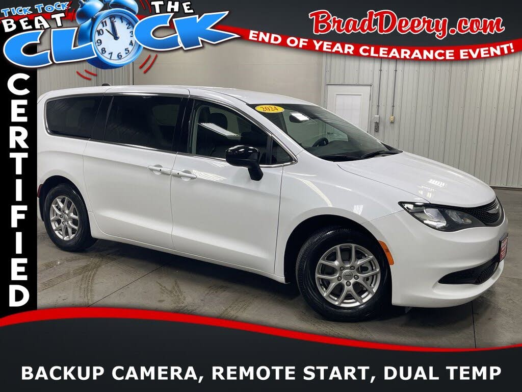 2024 Chrysler Voyager LX FWD