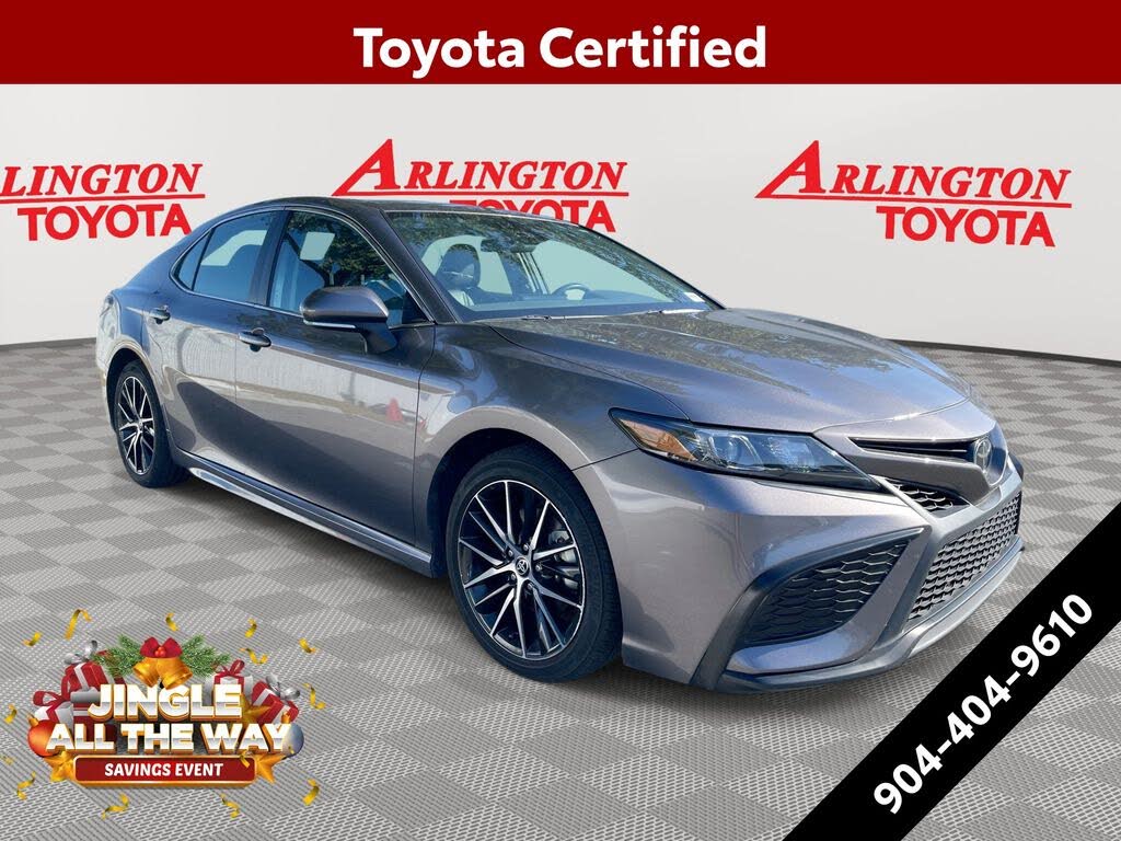 2024 Toyota Camry SE FWD