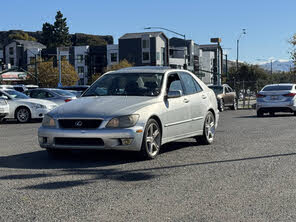 Lexus IS 300 Sedan RWD