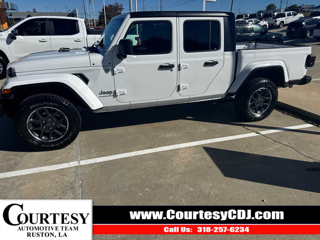 2023 Jeep Gladiator Overland Crew Cab 4WD
