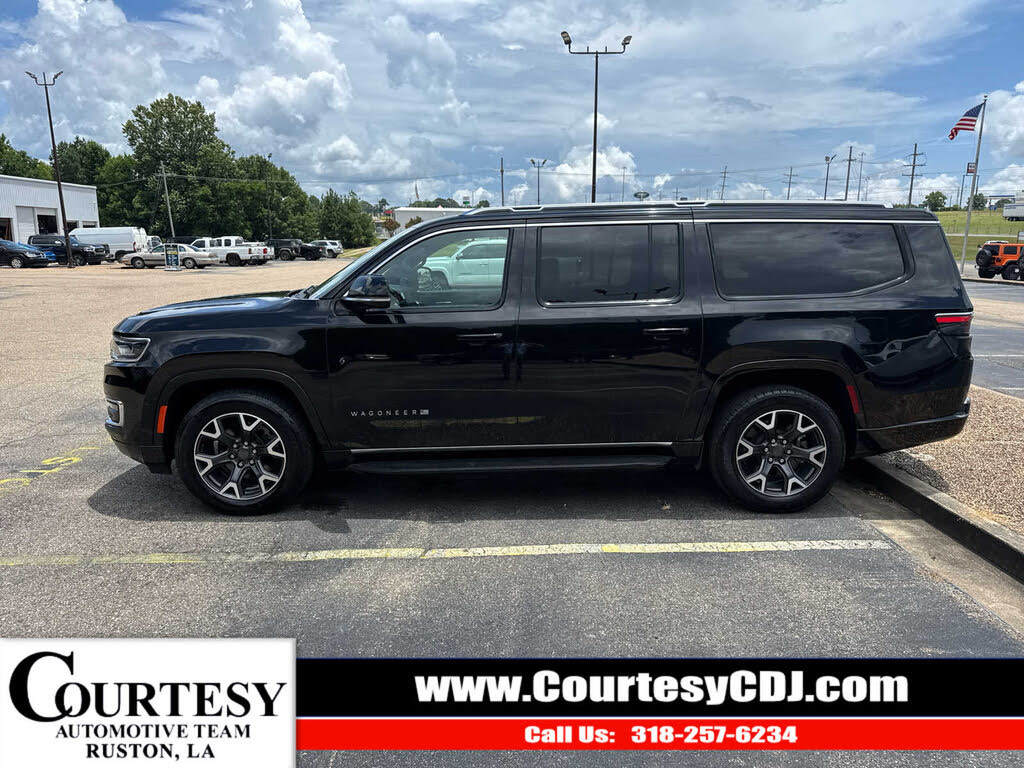 2023 Jeep Wagoneer L Series III RWD