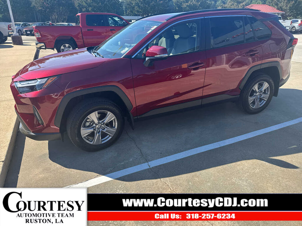 2024 Toyota RAV4 XLE FWD