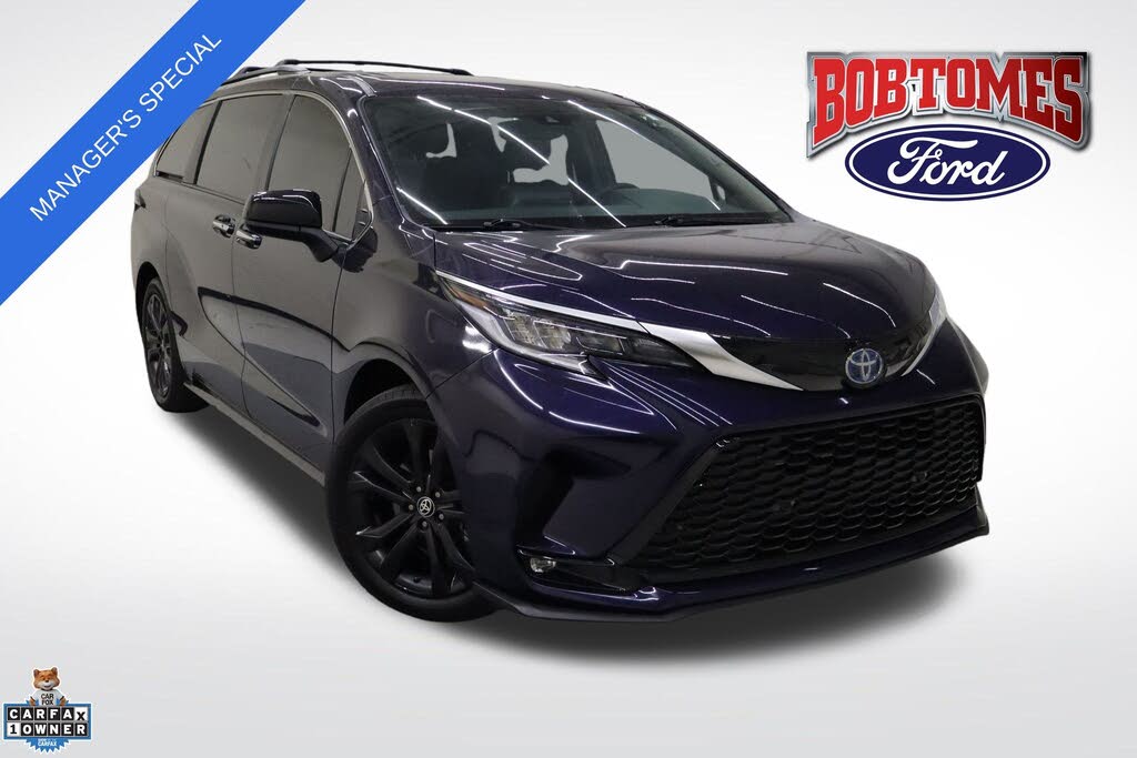 2023 Toyota Sienna XSE 7-Passenger FWD