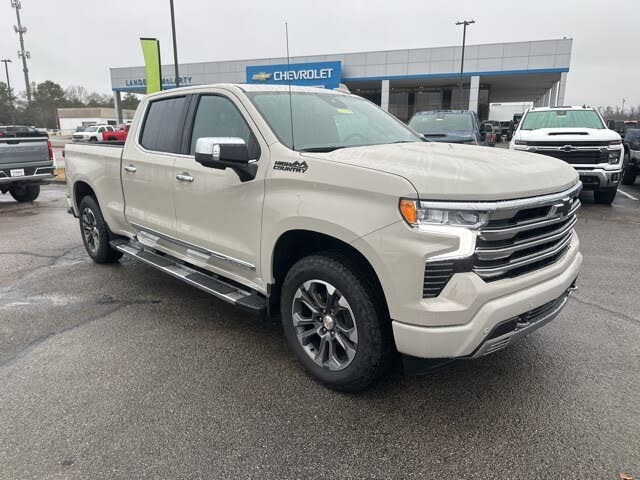 2026 Chevrolet Silverado 1500 High Country Crew Cab 4WD