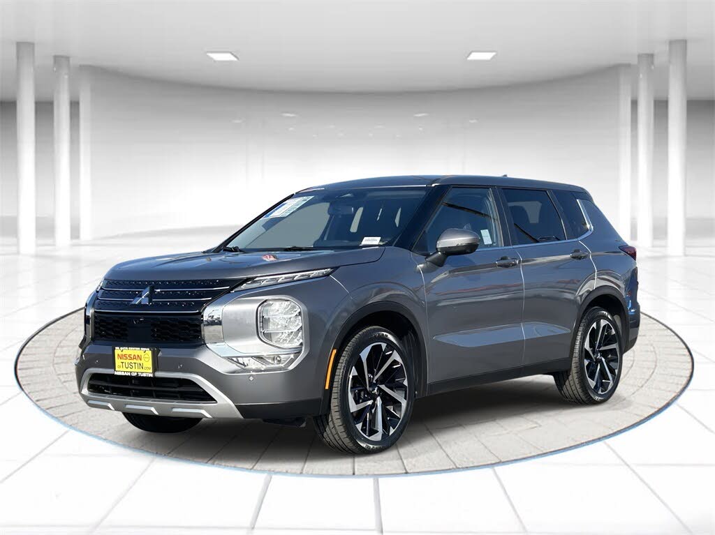 2024 Mitsubishi Outlander SE FWD