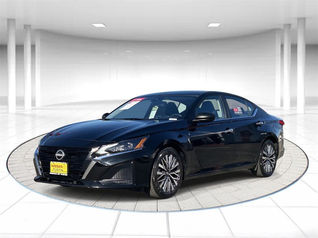 2024 Nissan Altima 2.5 SV FWD