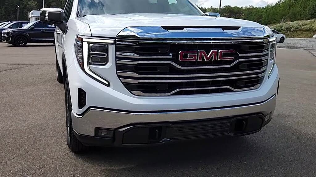 2025 GMC Sierra 1500 SLT Crew Cab 4WD