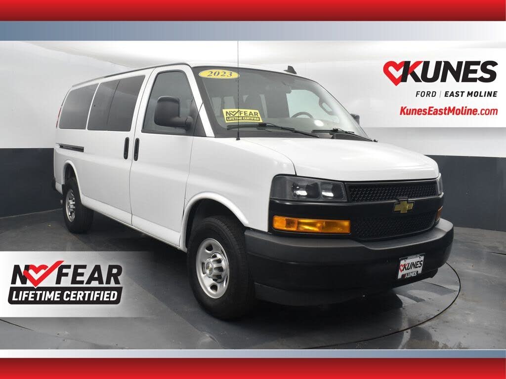 2023 Chevrolet Express 3500 LS RWD
