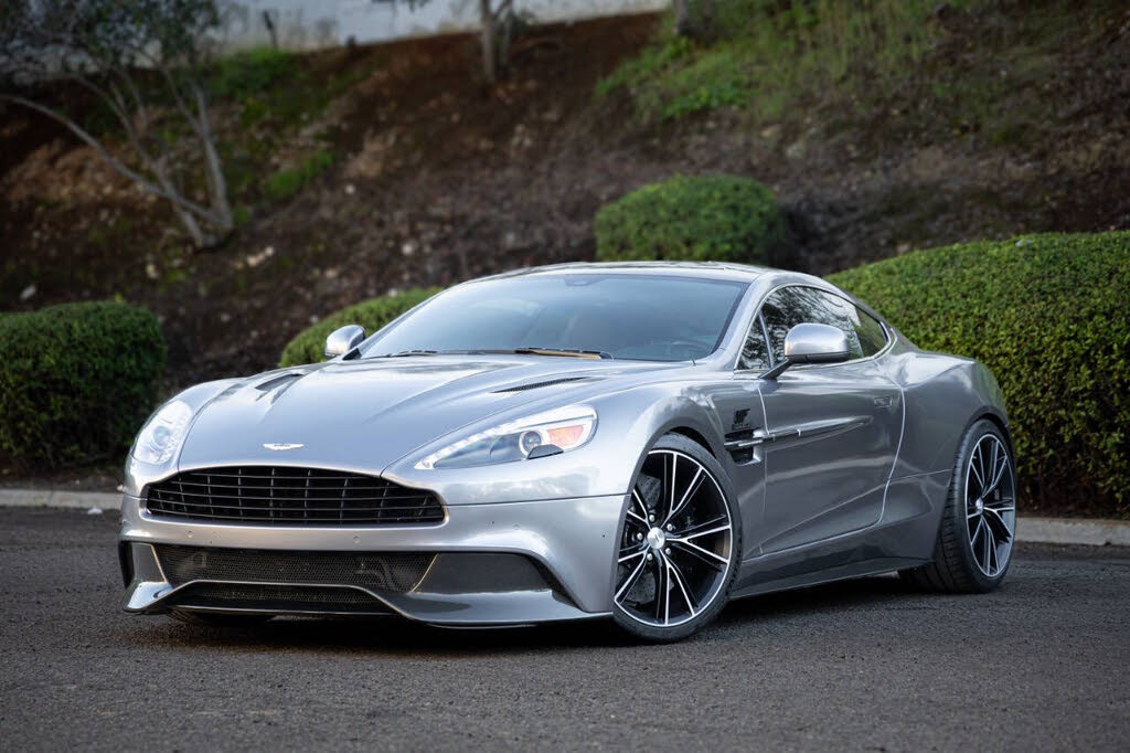 2014 Aston Martin Vanquish Coupe RWD