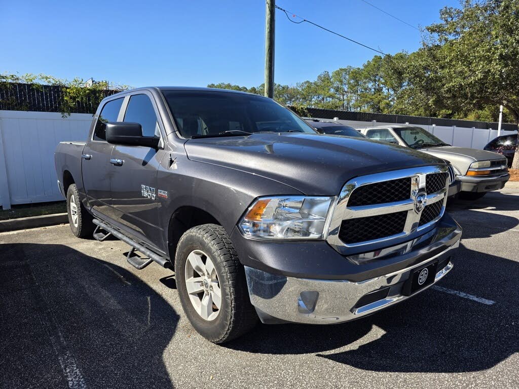 2018 RAM 1500 SLT Crew Cab 4WD