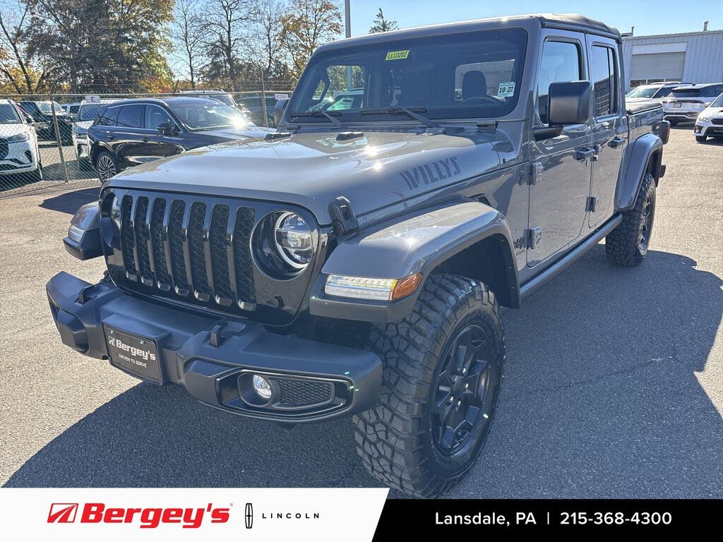 2022 Jeep Gladiator Willys Crew Cab 4WD
