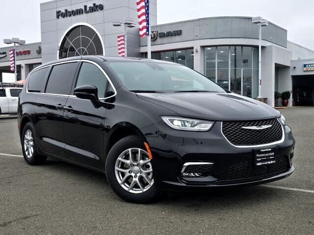 2026 Chrysler Pacifica Select FWD