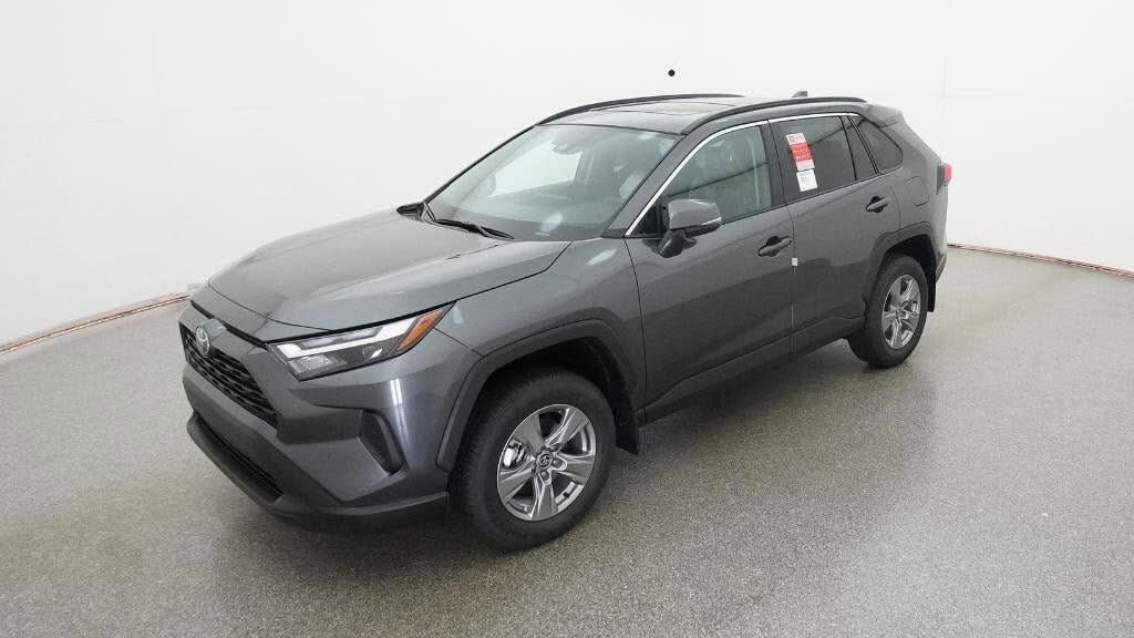 2025 Toyota RAV4 XLE AWD