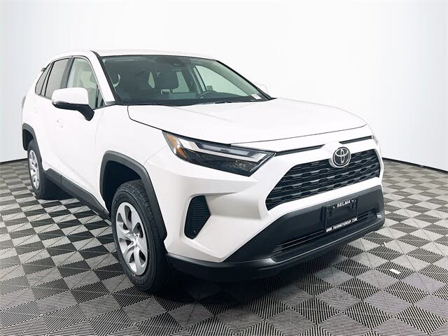 2025 Toyota RAV4 LE FWD
