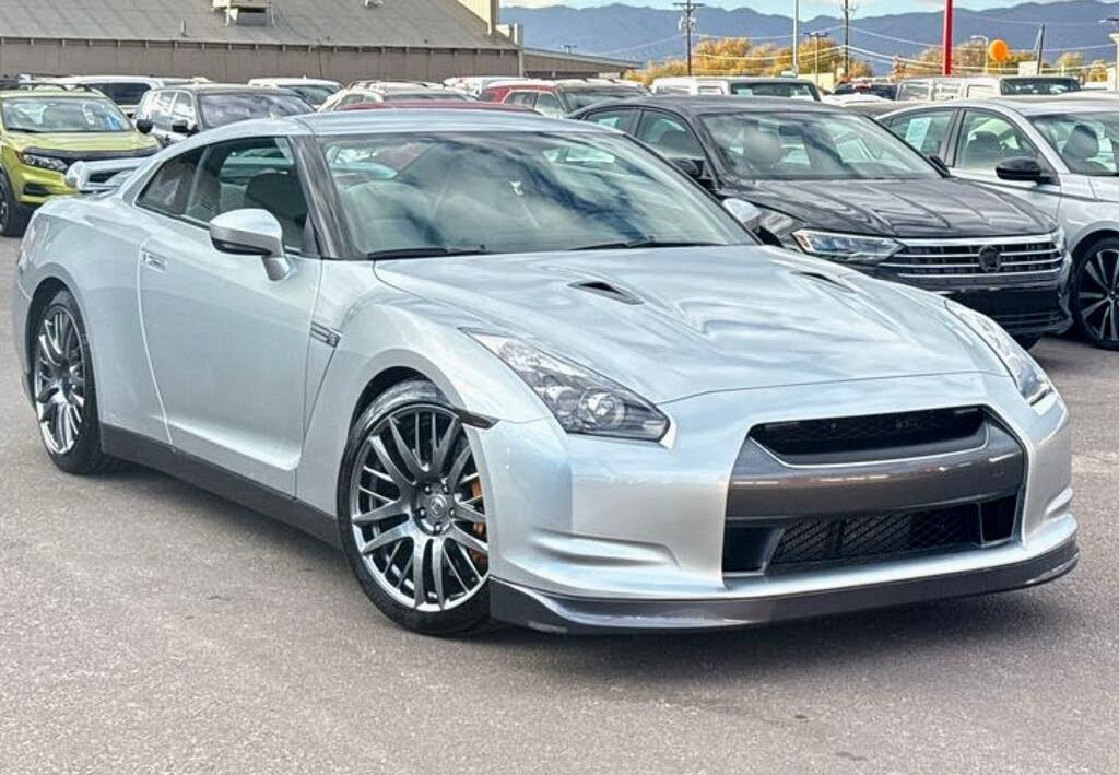 2009 Nissan GT-R Premium AWD