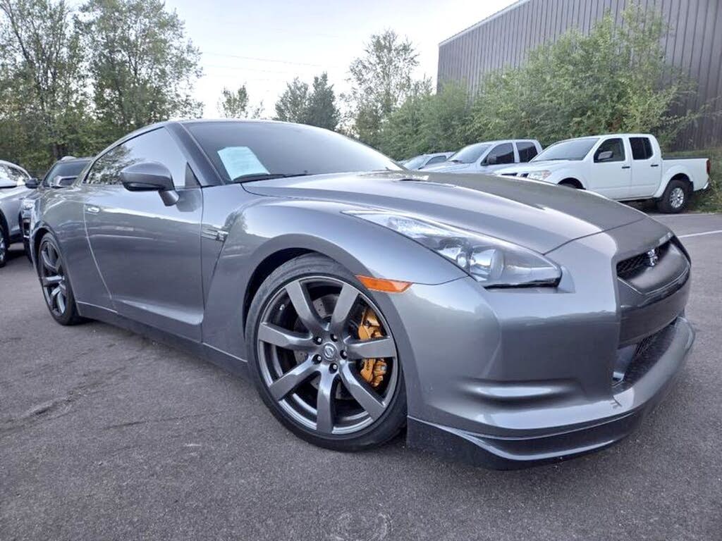 2009 Nissan GT-R Premium AWD
