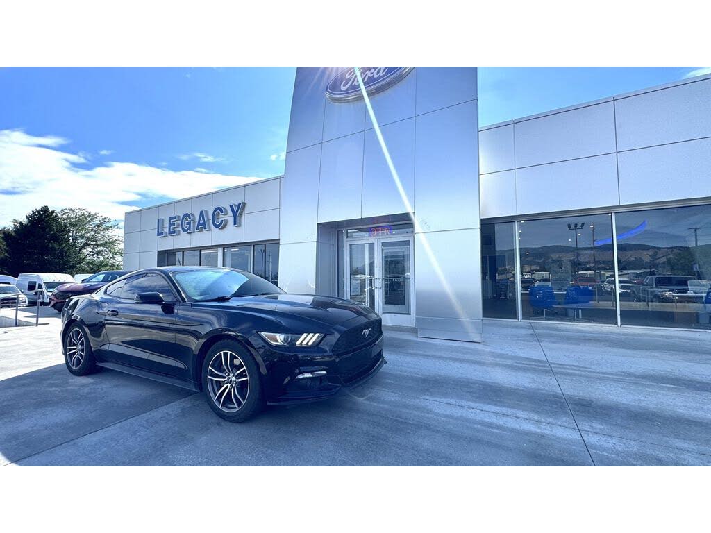 2016 Ford Mustang EcoBoost Premium Coupe RWD