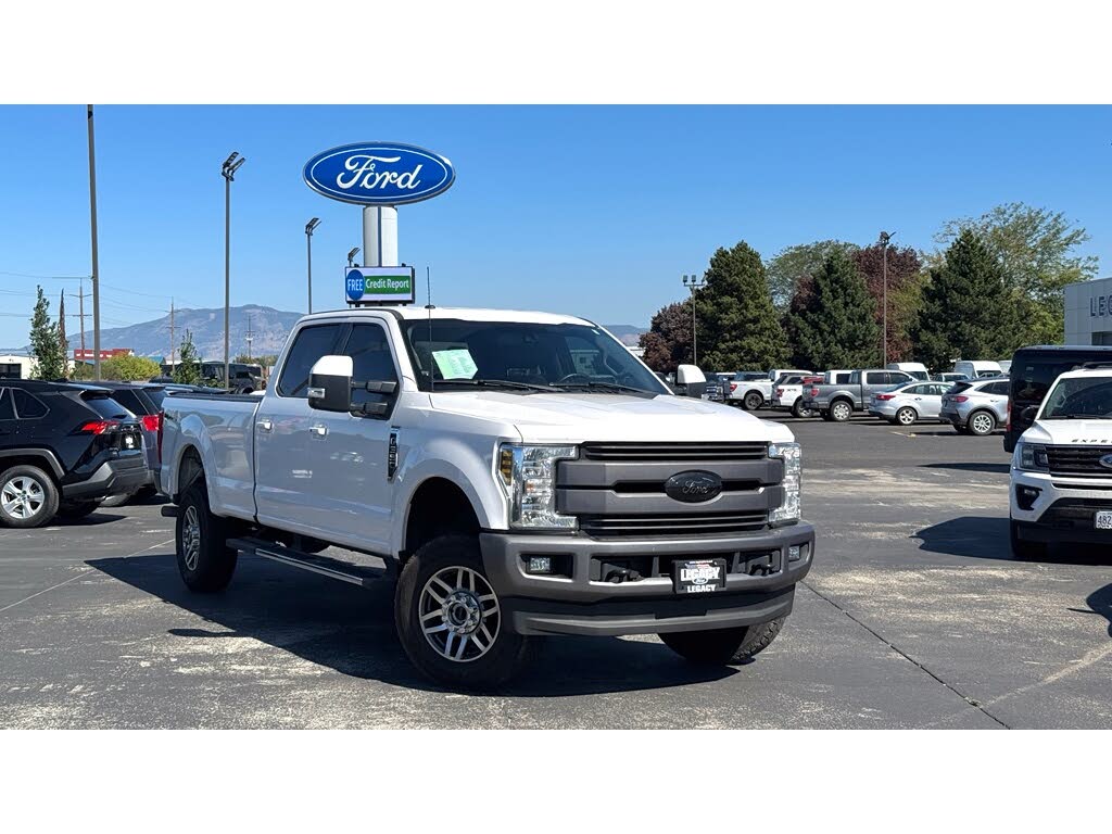 2018 Ford F-350 Super Duty Lariat Crew Cab 4WD