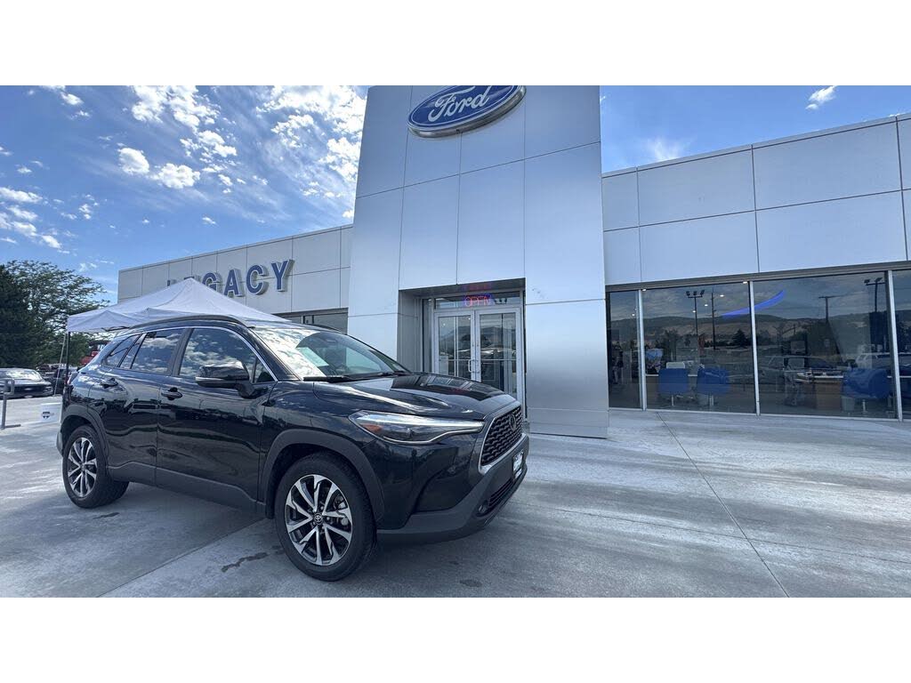 2023 Toyota Corolla Cross XLE AWD