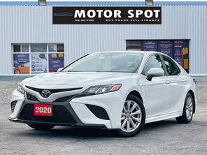 Toyota Camry SE FWD