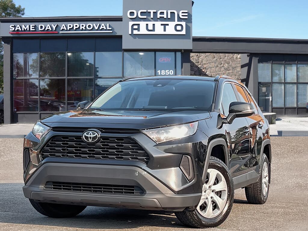 2020 Toyota RAV4 LE FWD