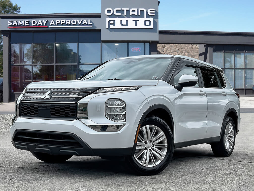 2022 Mitsubishi Outlander ES S-AWC