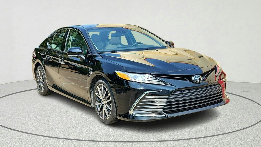 2024 Toyota Camry XLE V6 FWD