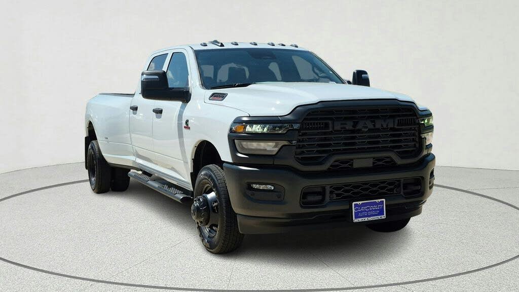 2026 RAM 3500 Tradesman Crew Cab LB DRW 4WD
