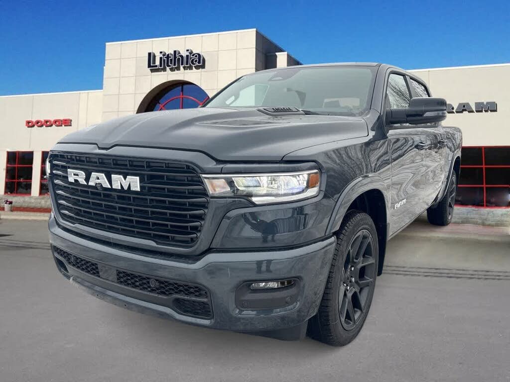 2026 RAM 1500 Laramie Crew Cab 4WD