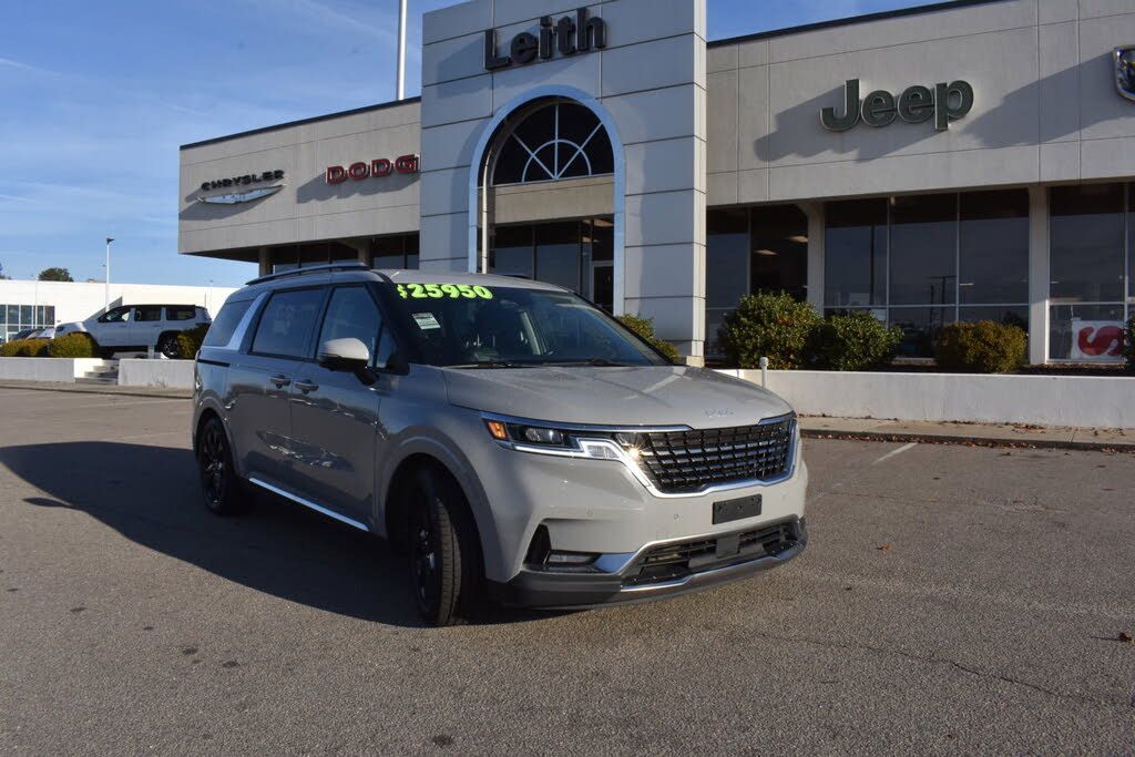 2022 Kia Carnival SX FWD