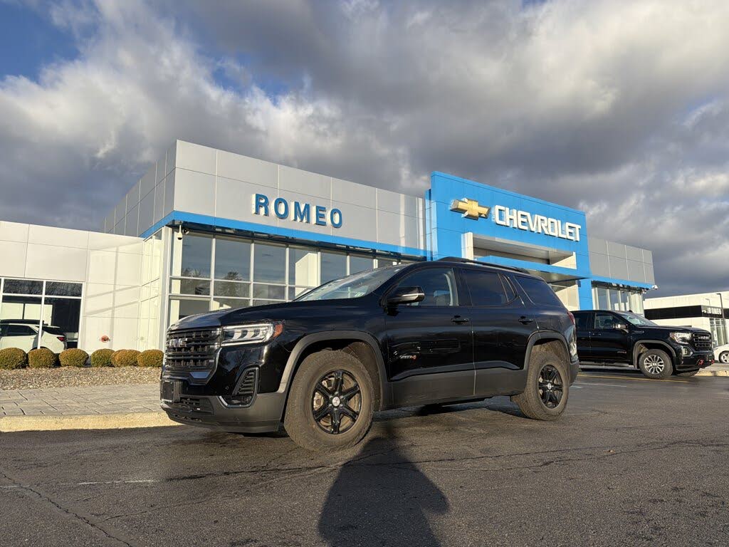 2023 GMC Acadia AT4 AWD