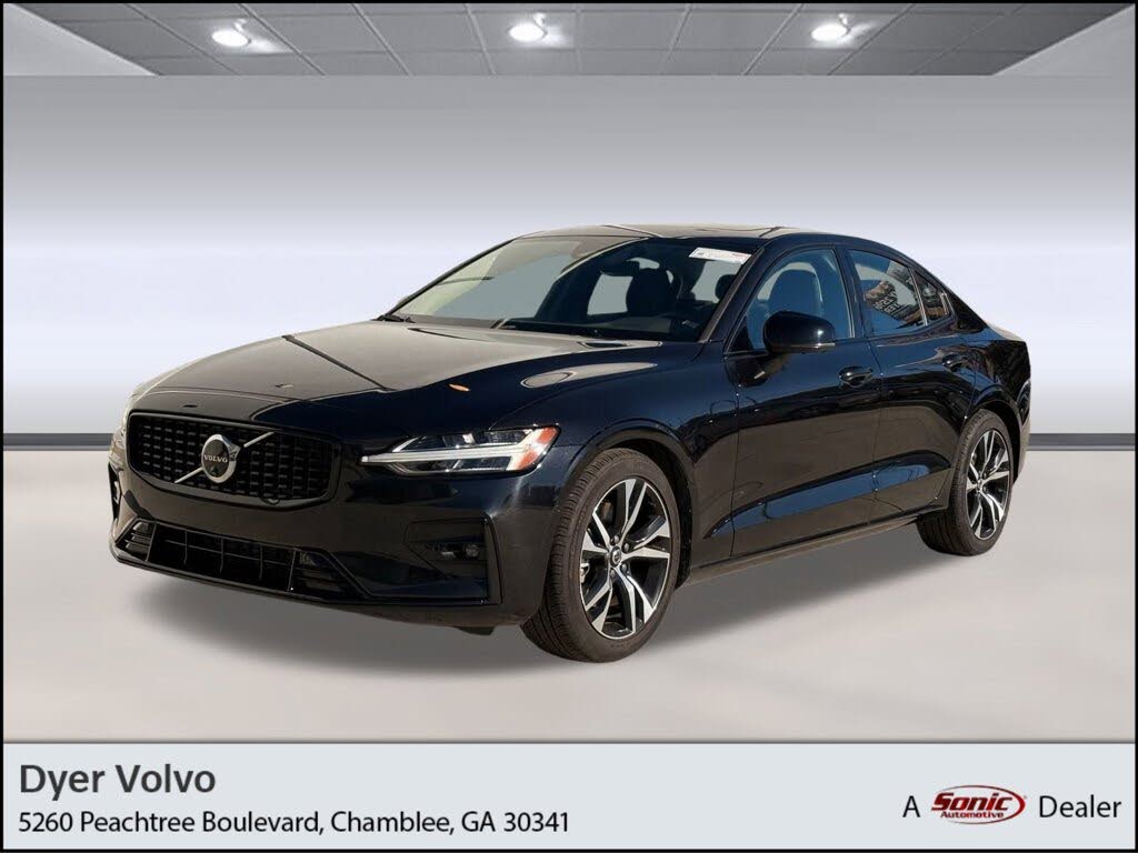 2024 Volvo S60 B5 Plus Dark Theme AWD