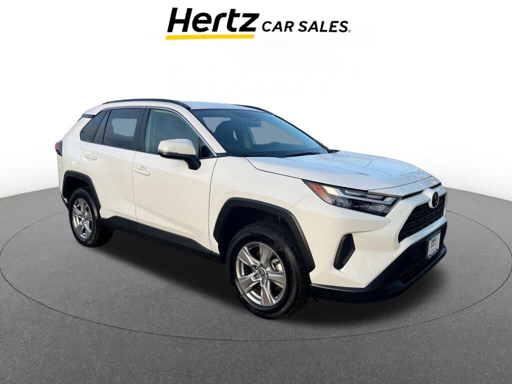 2025 Toyota RAV4 XLE FWD