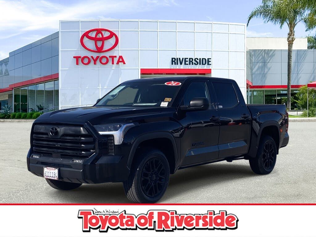 2024 Toyota Tundra SR5 CrewMax Cab 4WD