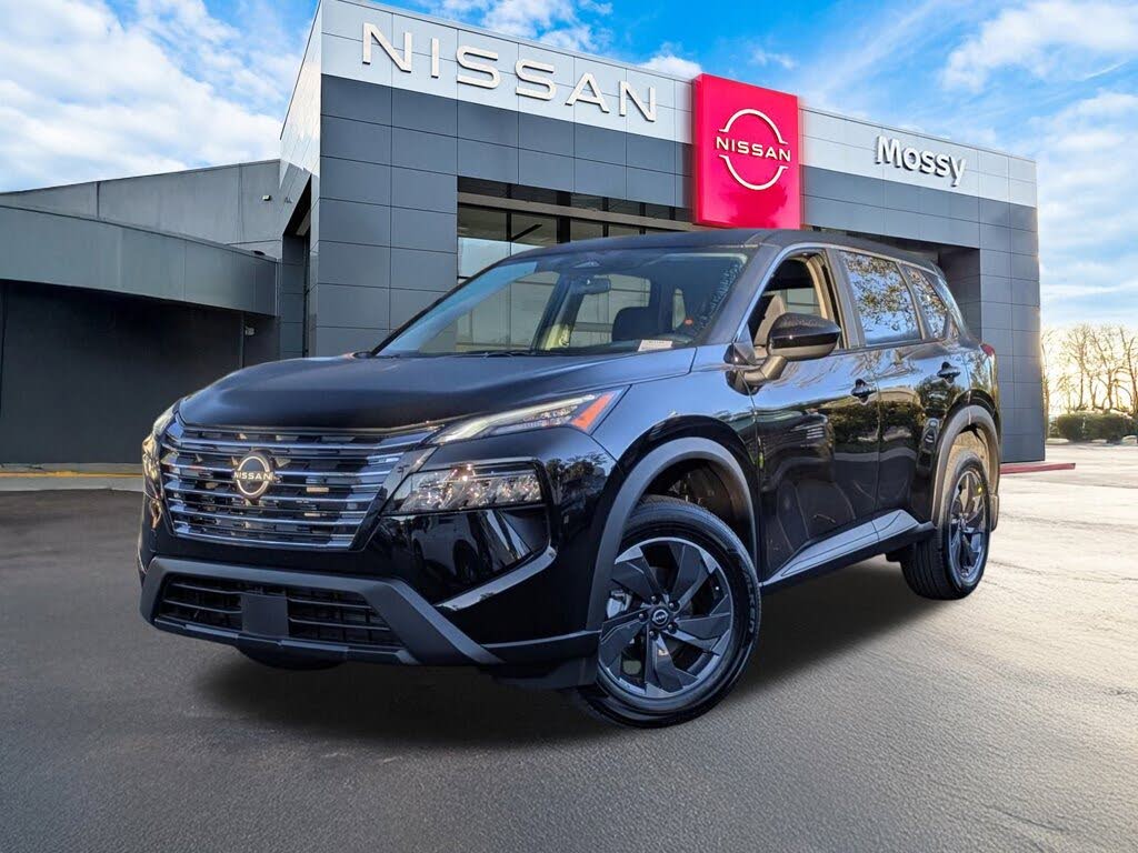 2026 Nissan Rogue SV FWD