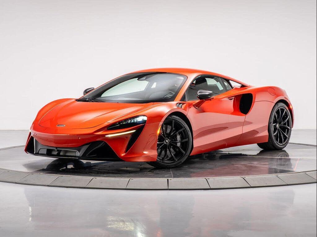 2023 McLaren Artura RWD