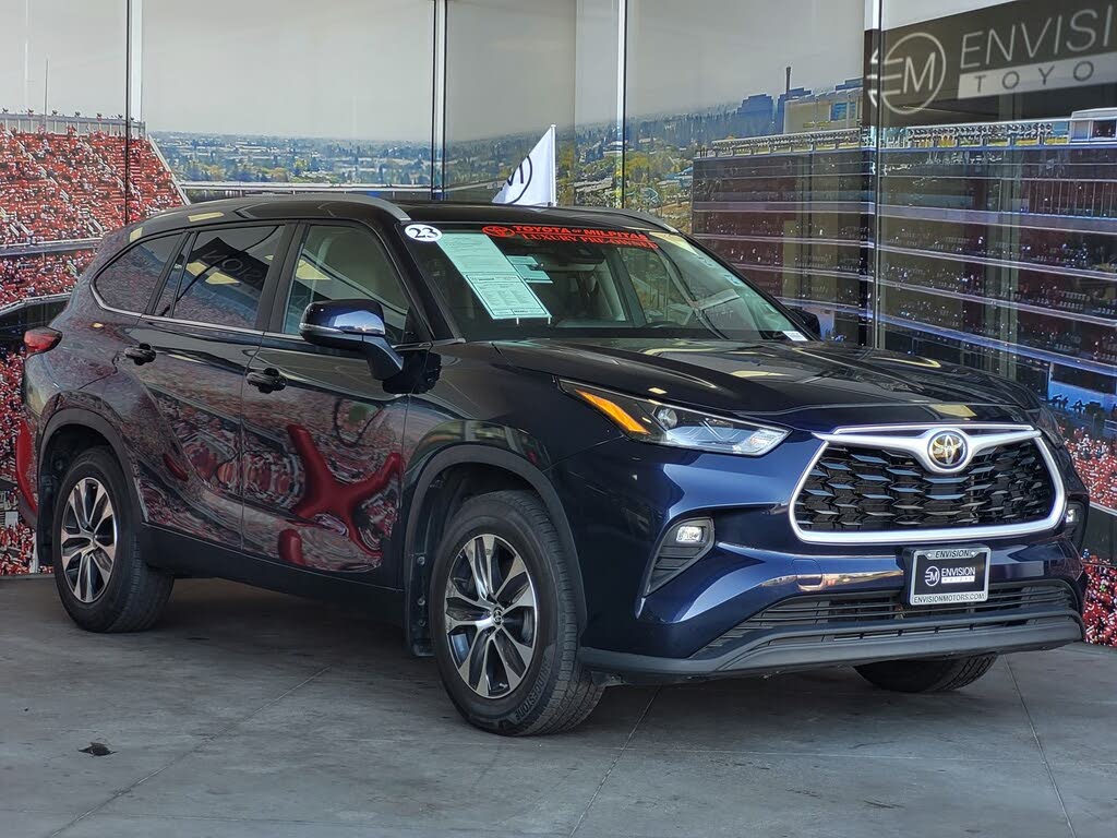 2023 Toyota Highlander XLE AWD