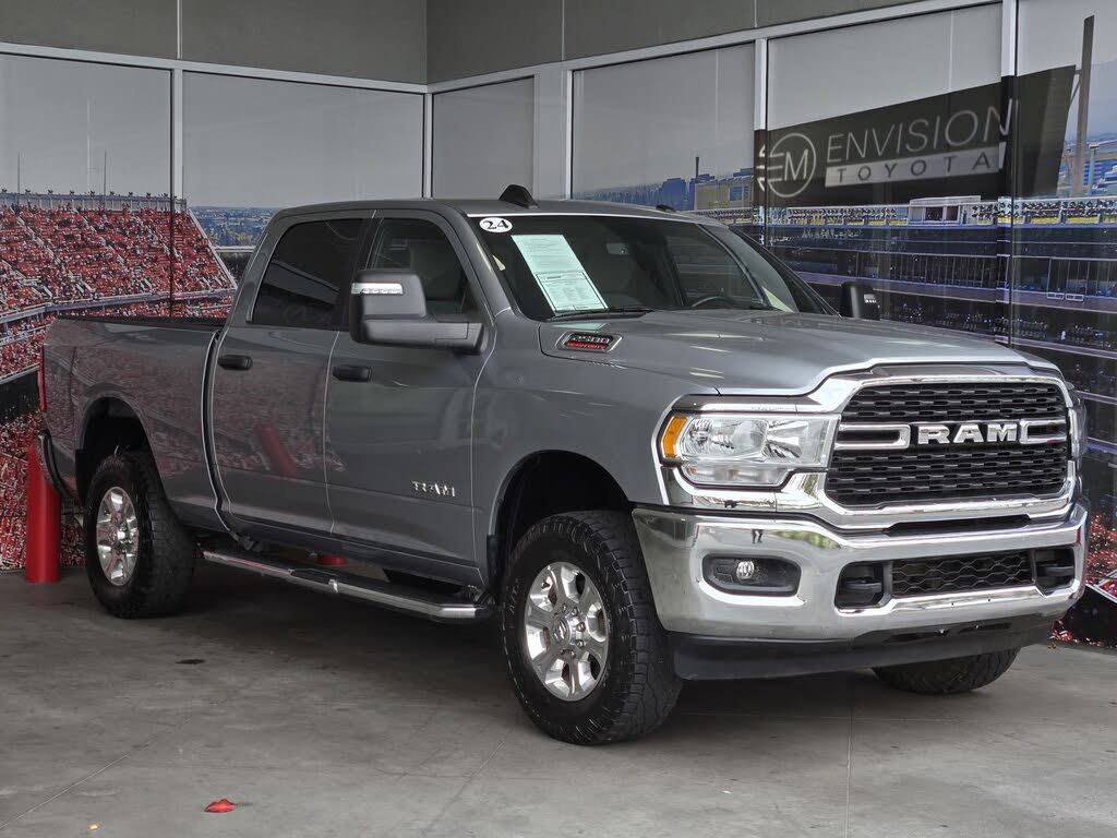 2024 RAM 2500 Big Horn Crew Cab 4WD