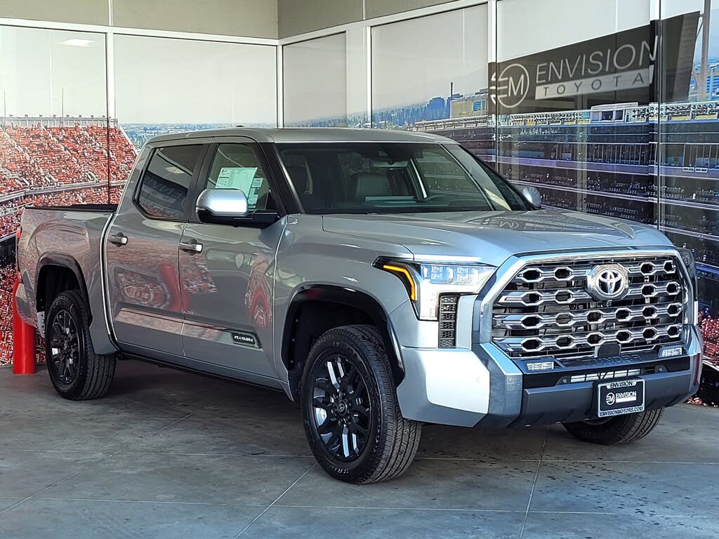 2025 Toyota Tundra Platinum CrewMax Cab 4WD