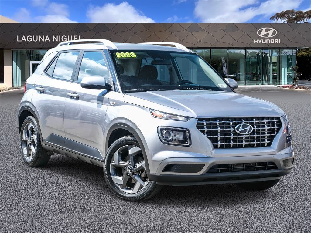 2023 Hyundai Venue SEL FWD