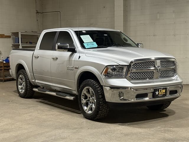 2017 RAM 1500 Laramie Crew Cab 4WD