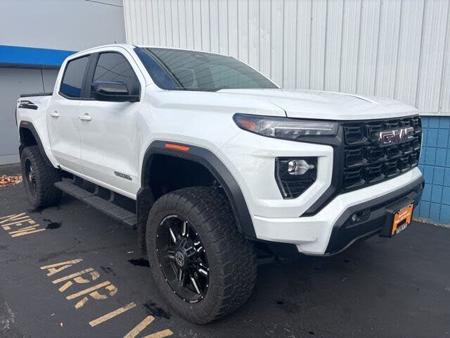 2024 GMC Canyon Elevation Crew Cab 4WD