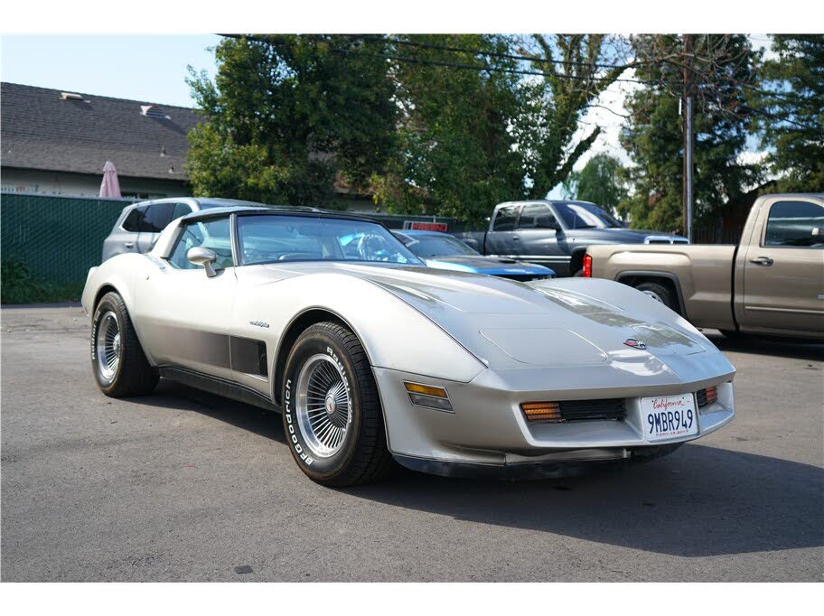1982 Chevrolet Corvette Collector Edition Coupe RWD