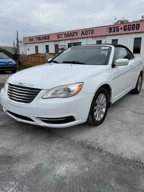 2012 Chrysler 200 Touring Convertible FWD