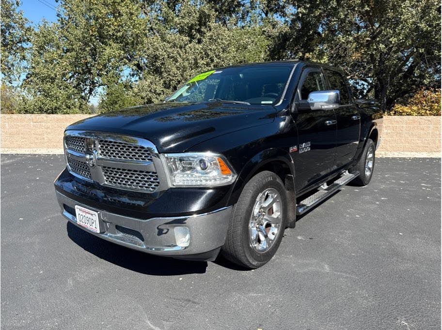 2014 RAM 1500 Laramie Crew Cab 4WD