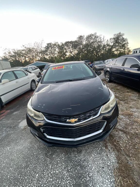 2017 Chevrolet Cruze LS Sedan FWD