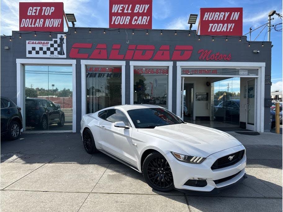 2017 Ford Mustang GT Premium Coupe RWD